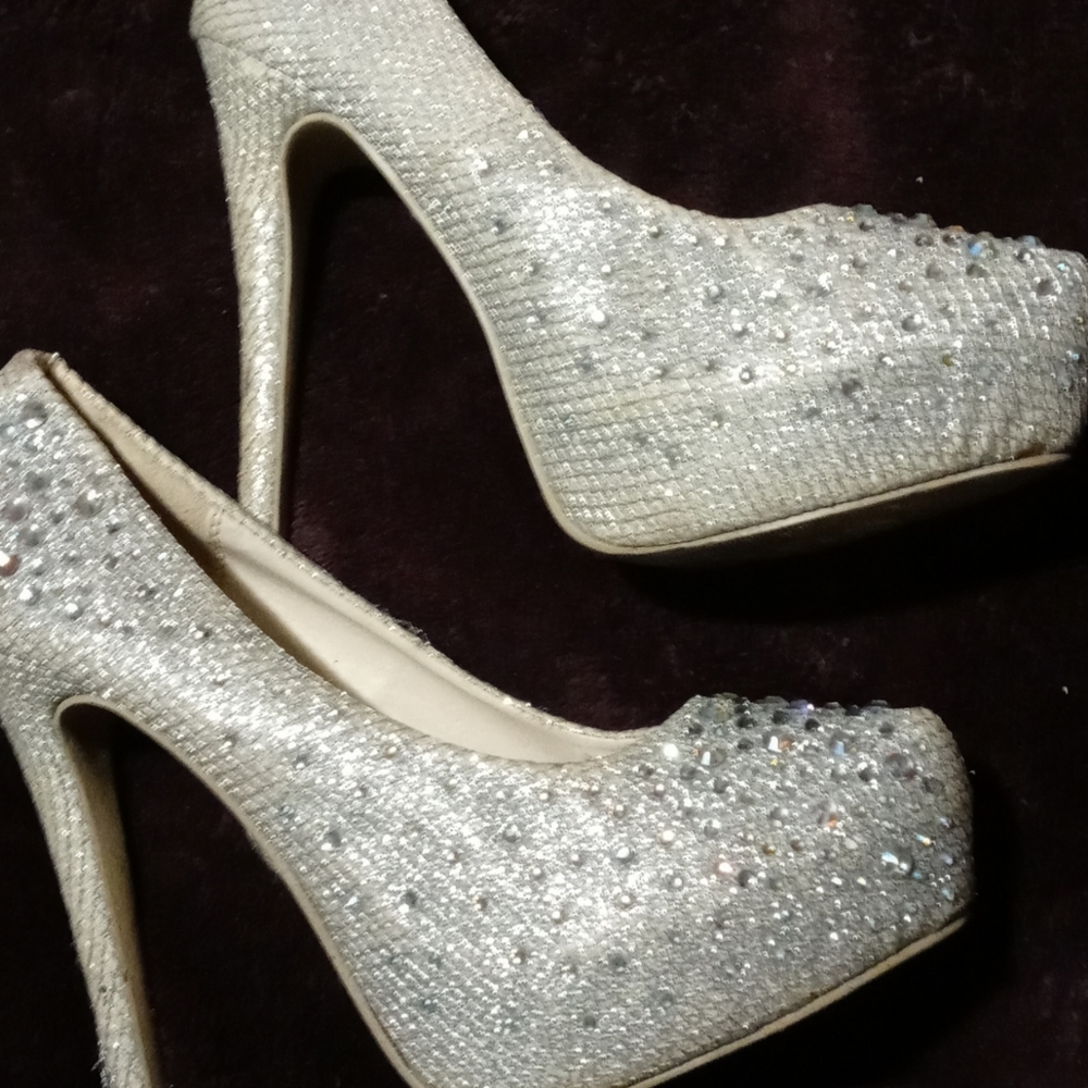Silver diamonds Heels